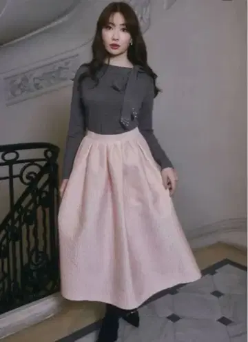 Herlipto Dot Jacquard Flared Skirt