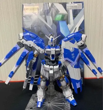 RG 하이 뉴 건담