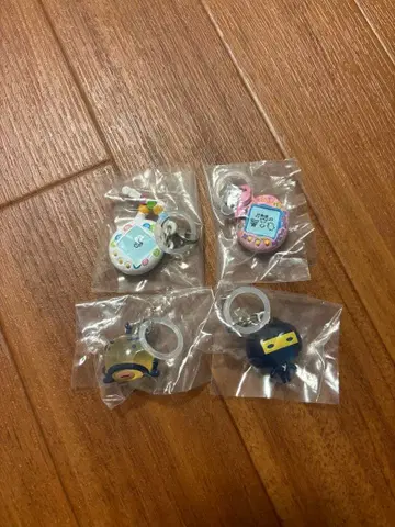 다마고치 캡슐 토이 4개 세트