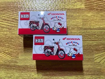 [미개봉 새상품] 토미카 슈퍼커브 HELLO KITTY 콜라보 2개 세트