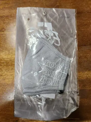 B'z SHOWCASE2020 5ERAS8820 마스크 그레이