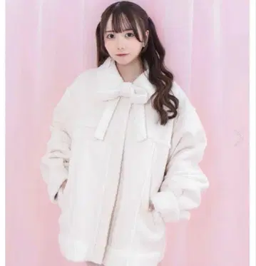 허니시나몬 보아 리본 페이크 무스탕 자켓