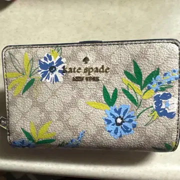 케이트 스페이드 꽃무늬 이단 접이식 지갑