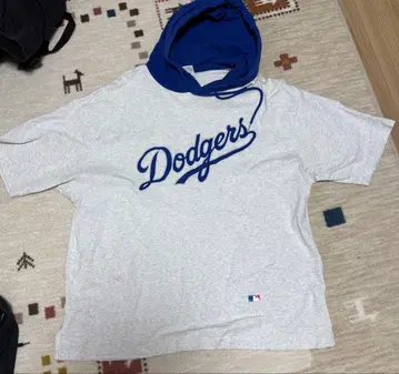 로스앤젤레스 다저스 후드 부착 T셔츠