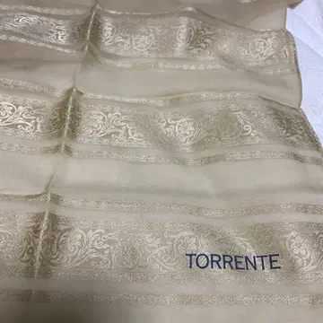 트란토 실크 스카프 옅은 베이지