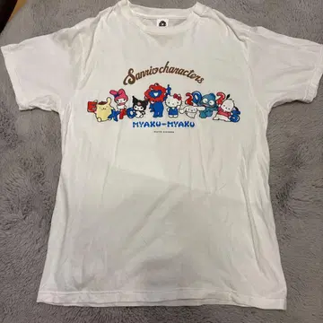 미야쿠미야쿠 산리오 T셔츠