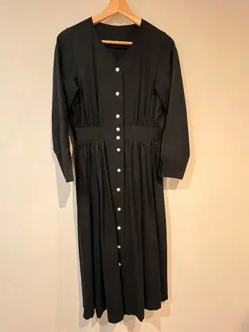 foufou THE DRESS #04 V넥 버튼 원피스