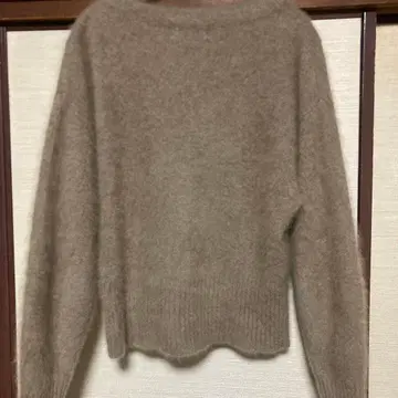 EMMEL REFINES UNITEDARROW 모헤어 베이지 긴팔 스웨터