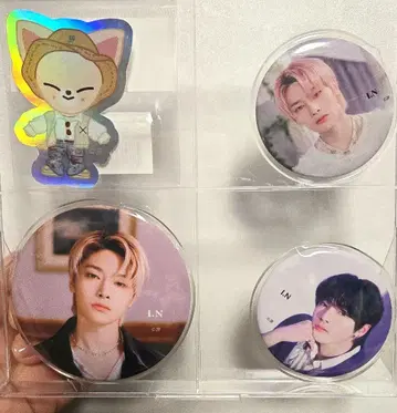 I.N 캔뱃지 세트 홀로그램 스티커 포함