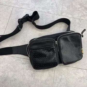 Paul Smith 바디백 웨스트 파우치 블랙