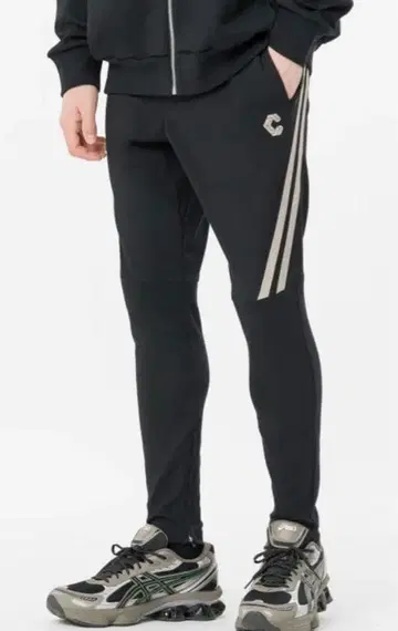 즉시 품절 모델 cronos 조거 팬츠 M 미사용 새상품