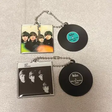 THE BEATLES DIE CAST RECORD CHARM2