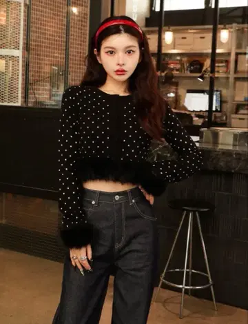 도트 자카드 페더 니트탑 Darich