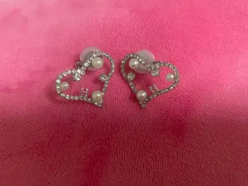 herlipto Crystal Heart Shaped Earrings