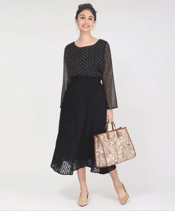 라모아르 드 럭스 도비 허리 리브 스커트 (플레어 롱 스커트)