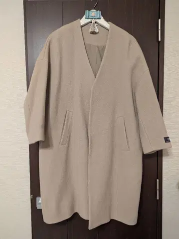 미라 오웬 코트