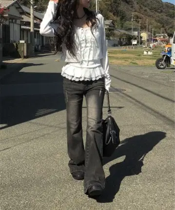 anyonemore 블랙 데님 워싱 부츠컷 팬츠