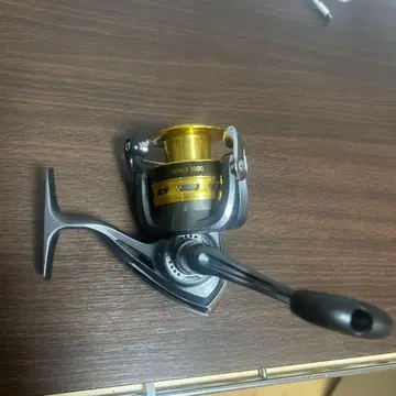 JONUS 3000 스피닝 릴 골드/실버