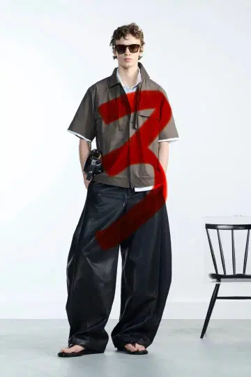 sacai (사카이) 26SS Faux Leather PANTS