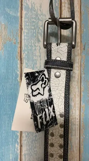 폭스 크랙 가공 벨트 화이트/블랙 미사용품