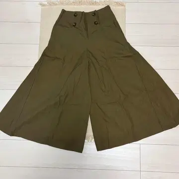 ADORE 가우초 팬츠 올리브