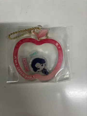 제일복권 Mrs. GREEN APPLE E상 아크릴 참 오모리 모토키