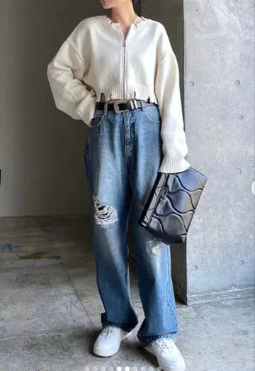 PAGEBOY 데미지 풀 집업 니트 풀오버