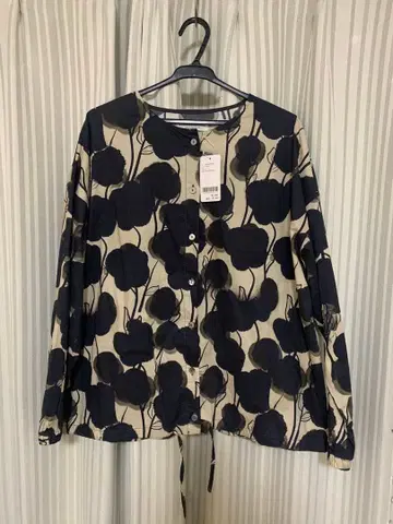 프레미이코로미이 꽃무늬 긴팔 셔츠