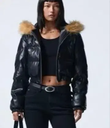 블랙 다운 자켓 퍼 포함