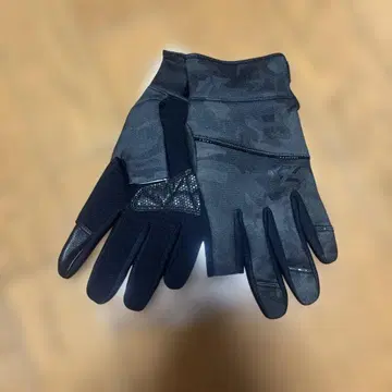 다이와 타이타늄 그로브 M 사이즈