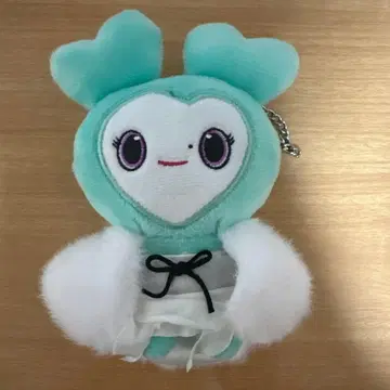 TWICE MISAMO 오뜨 꾸뛰르 백참 미브리