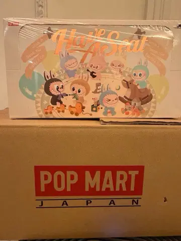 POP MART THE MONSTERS Have a Seat