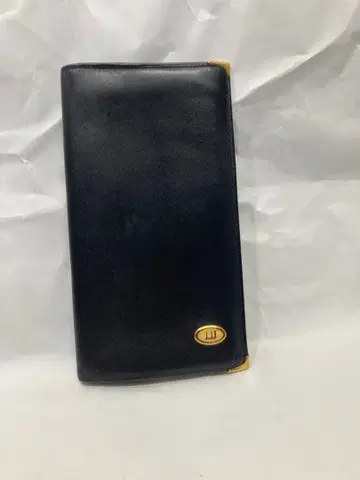 던힐 블랙 가죽 장지갑 골드 금장 장식 포함