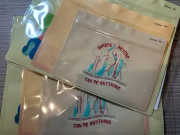 주토피아2 스티커 세트 캔 거울 멀티 케이스 지퍼 백 세트 2개