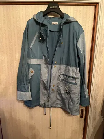 [레어] 자수 달 골드 버튼 패치워크 마운틴 후드티 파랑