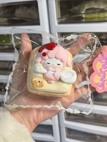 토스트 슬라이스 피아노쨩 스퀴즈