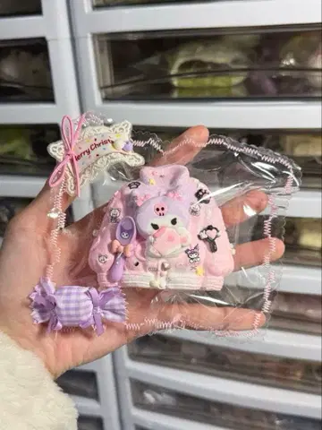 다운 코트 쿠로미 스퀴즈