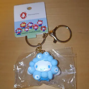 산리오 미야쿠미야쿠 콜라보 시나모롤