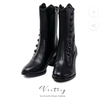 ManusMachina 앤티크풍 버튼 부츠