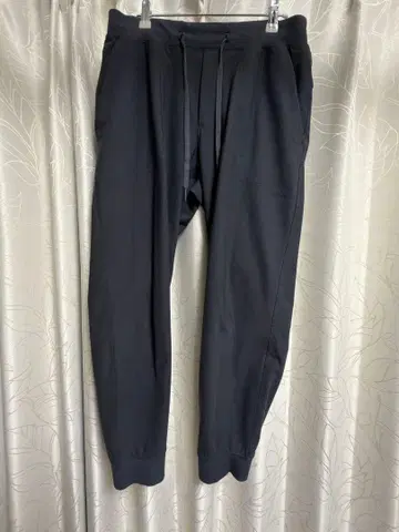 [ 새상품급 ] LULULEMON 블랙 조거 팬츠