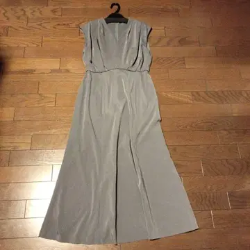 Natural Beaury Basic 그레이 슬리브리스 롱 원피스