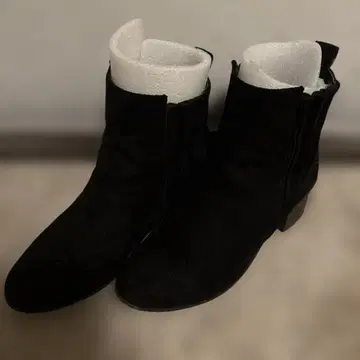 BEAMS 블랙 스웨이드 숏부츠