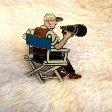 Demons & Merveilles 영화 감독 핀 배지