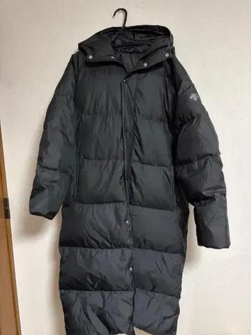 데상트 벤치 코트 다운 블랙 L 사이즈