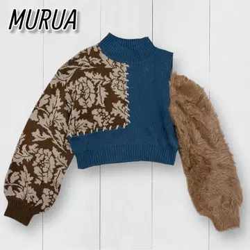 MURUA 숄더 플라워 샤기 니트