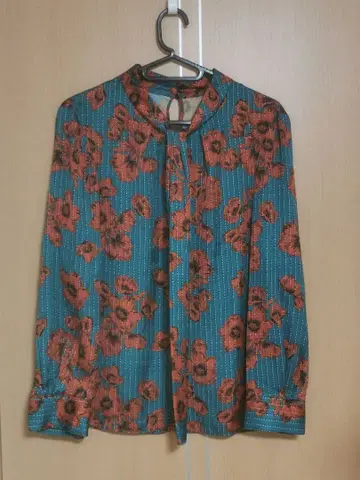 ANAYI 아나이 꽃무늬 긴팔 블라우스 사이즈 38 일본제