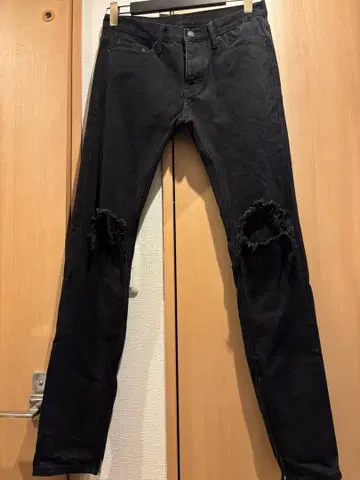 mnml 블랙 데미지 데님 팬츠