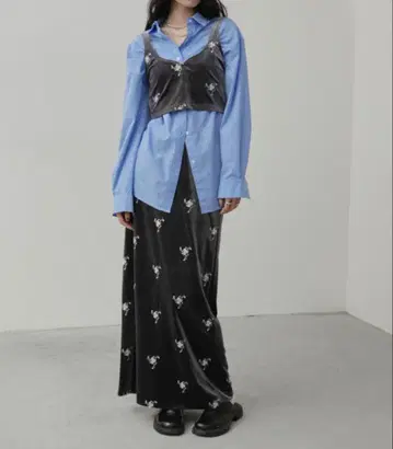 앤트마리스 플라워 자수 벨로아 셋업 차콜 그레이