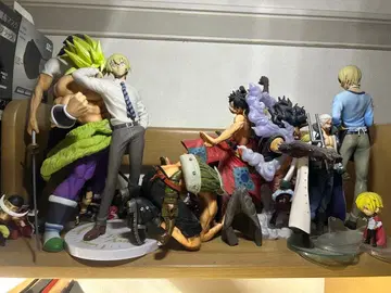 애니메이션 캐릭터 피규어