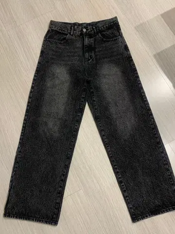 BEAMS HEART 블라스트 와이드 스트레이트 데님 새상품급